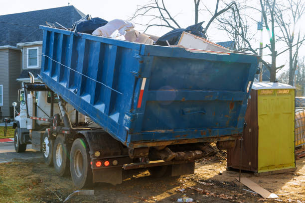 Best Yard Waste Removal  in Central Islip, NY